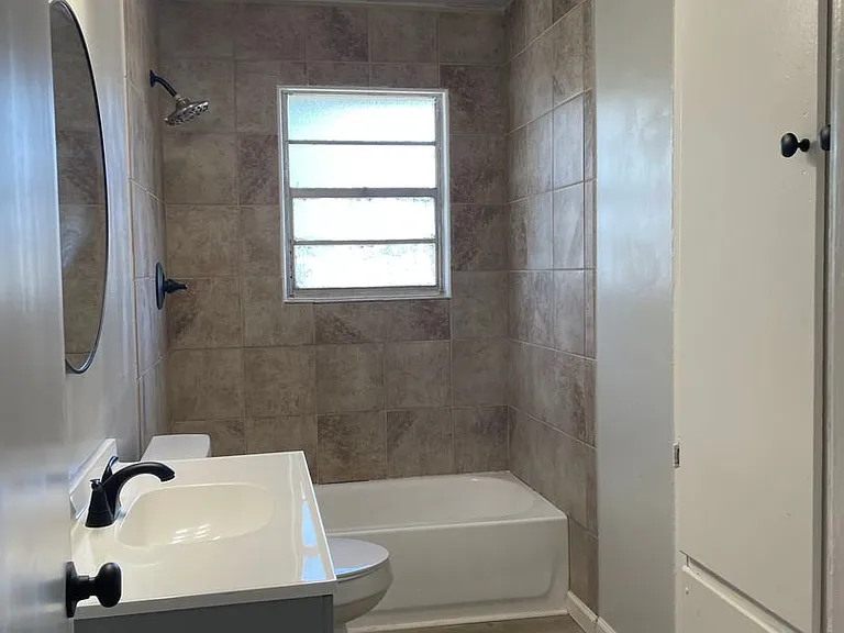 3214 Drexel Ave — Photo 7