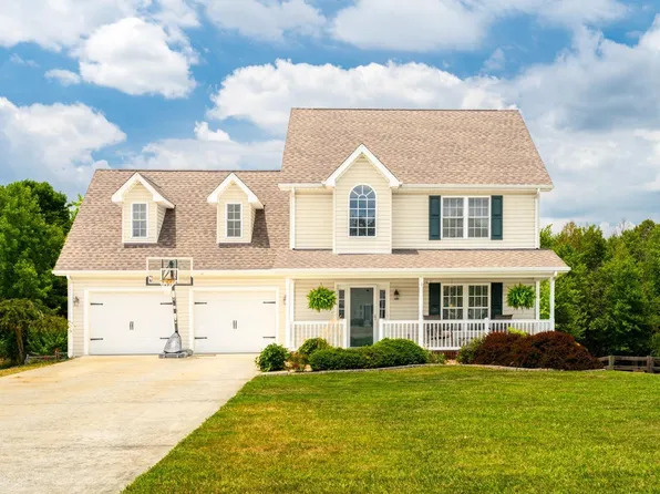 404 Russell Springs Dr, Lynchburg, VA 24501
