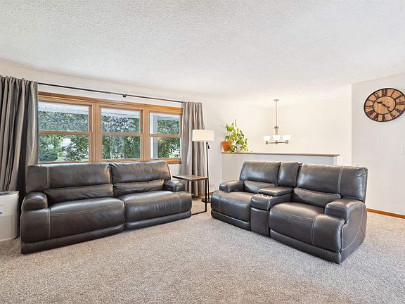 4th image of 3026 San Salvador Dr