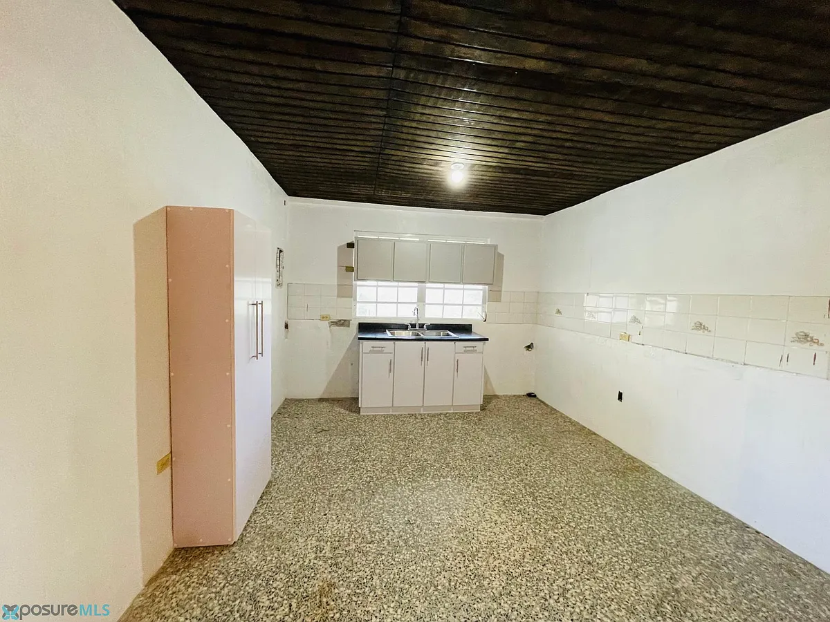 Building Photo - Carr. 140 Bo. Paso Palmas