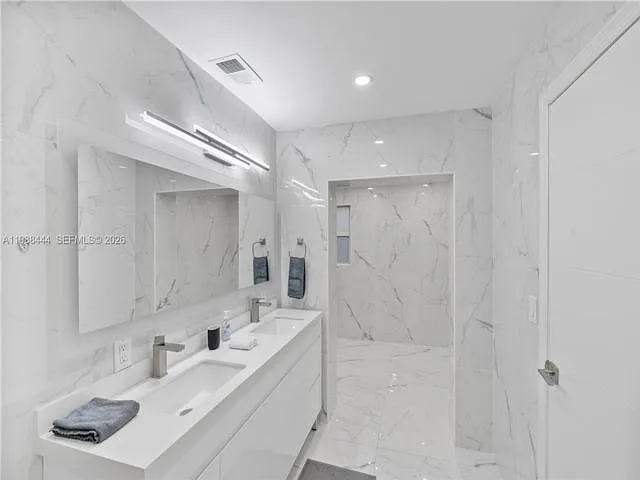 1247 Jackson St — Photo 8