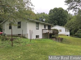 5830 N Robertson Rd, Middleville, MI 49333