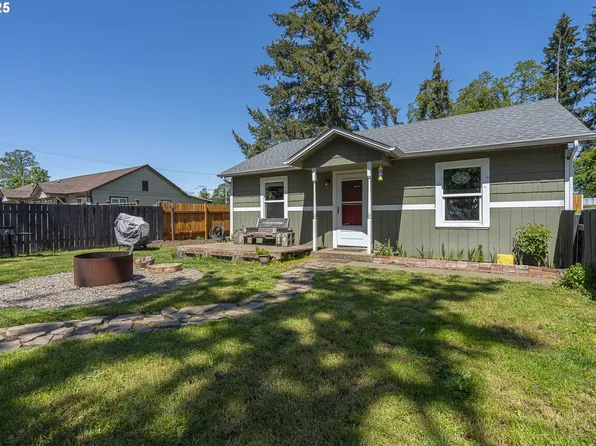1646 E Gibbs Ave, Cottage Grove, OR 97424