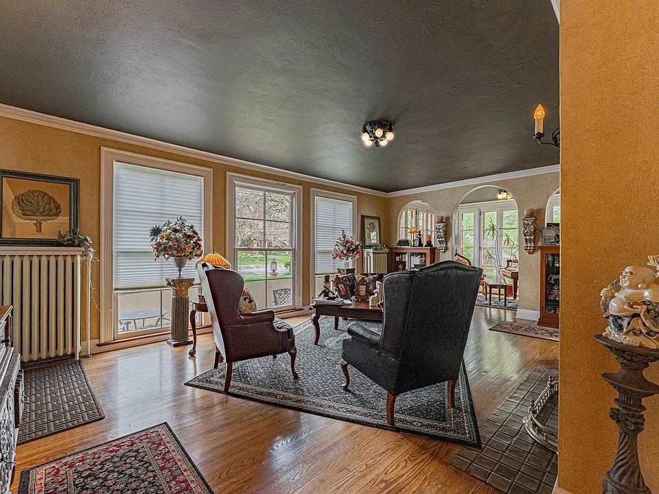 10th image of this home