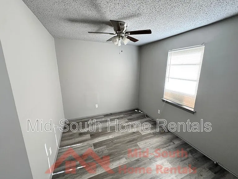 487 Williams Ave #4 — Photo 7