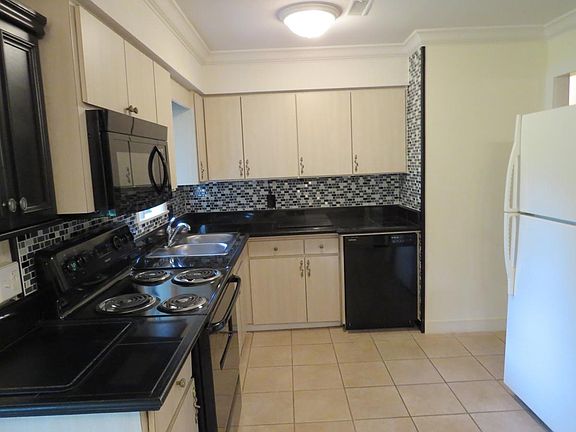 3rd image of 4110 NW 21st St