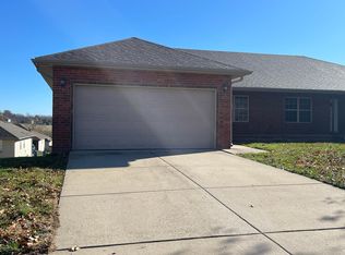 1110 N 26th St, Ozark, MO 65721