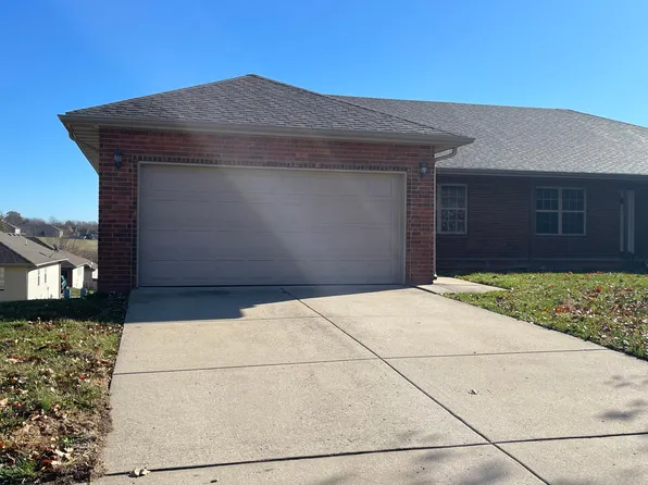 1110 N 26th St, Ozark, MO 65721