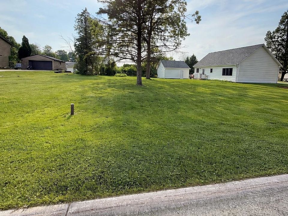 2nd image of 206 Derby Ln