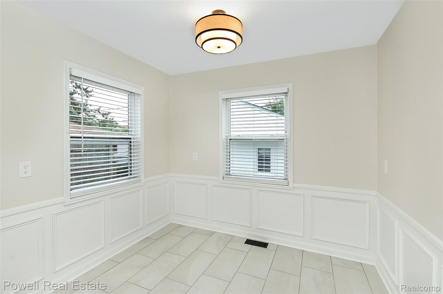 21706 Avalon St, photo 11