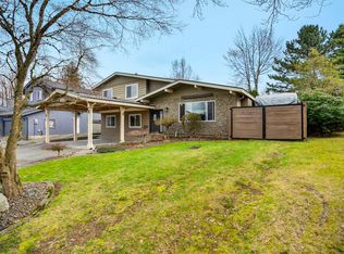 2228 Guilford Dr, Abbotsford, BC V2S 4Z4