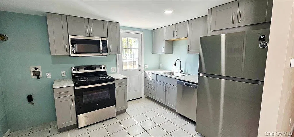 2 bed, 1.0 bath, 640 sqft, $3,100 — Photo 4