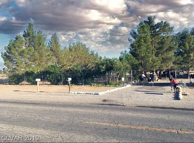 1st image of 2781 W Mesquite Ave