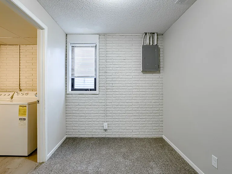 4928 Dudley St — Photo 17