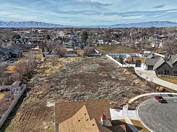 2nd image of 509 W 350 S