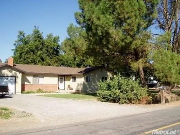 10631 Workman Rd, Oakdale, CA 95361