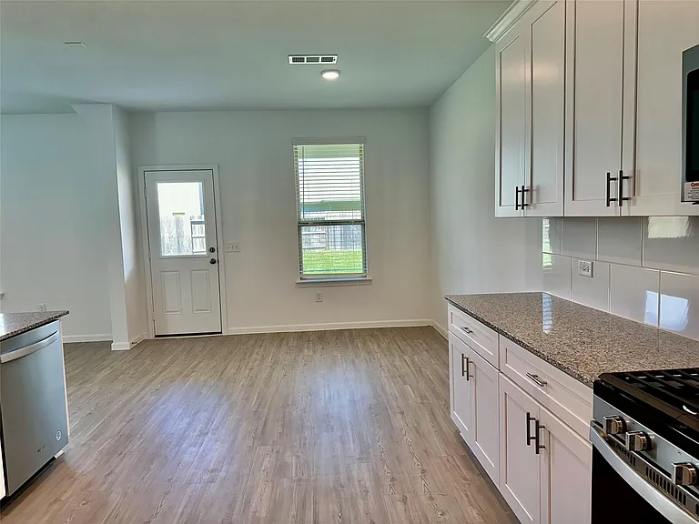 16530 Pine Arrow Dr — Photo 10