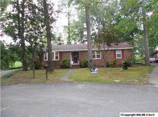 1950 Audubon Cir, Hartselle, AL 35640