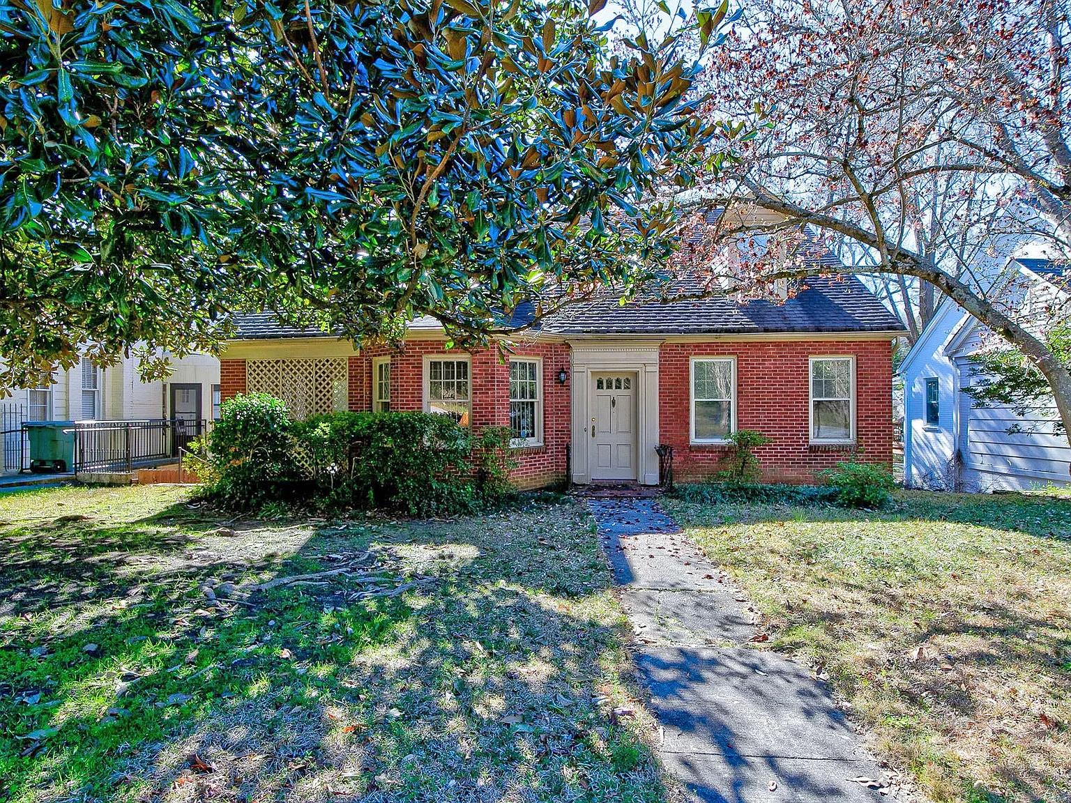111 Harden St — Photo 3
