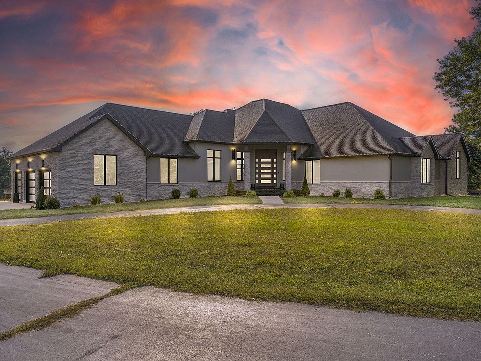 1st image of 700 N Farm Road 193