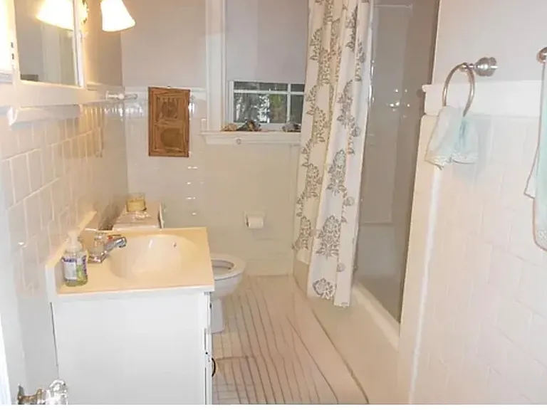 4822 Roland Ave #2 — Photo 9