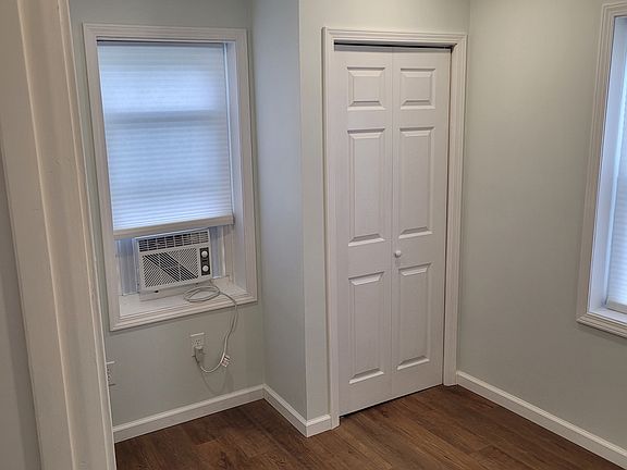 4th image of 1140 Lincoln Ave
