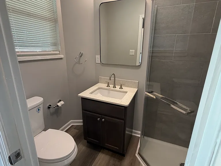2506 W 4th St — Photo 5