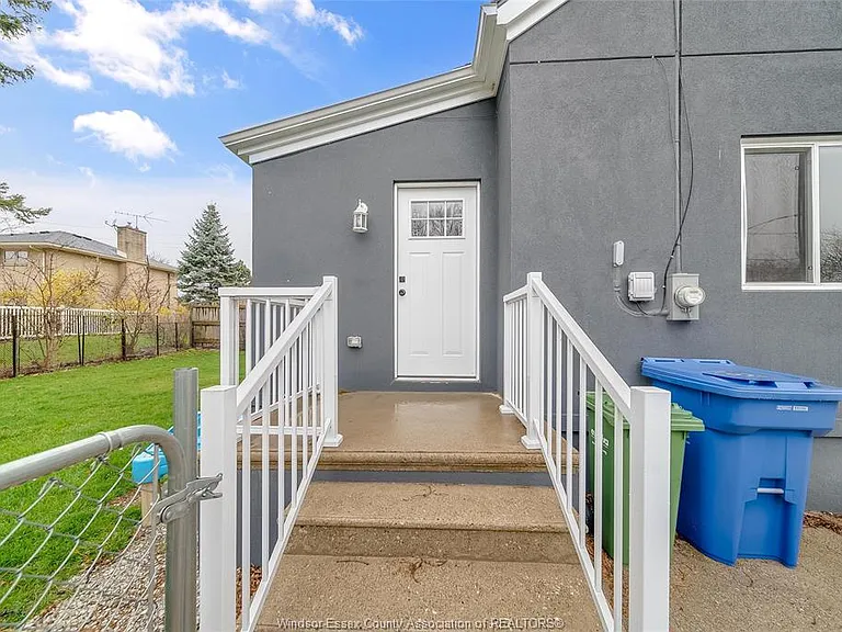 7800 Cecile St — Photo 33