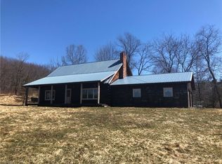 302 Moore St, Sherrodsville, OH 44675