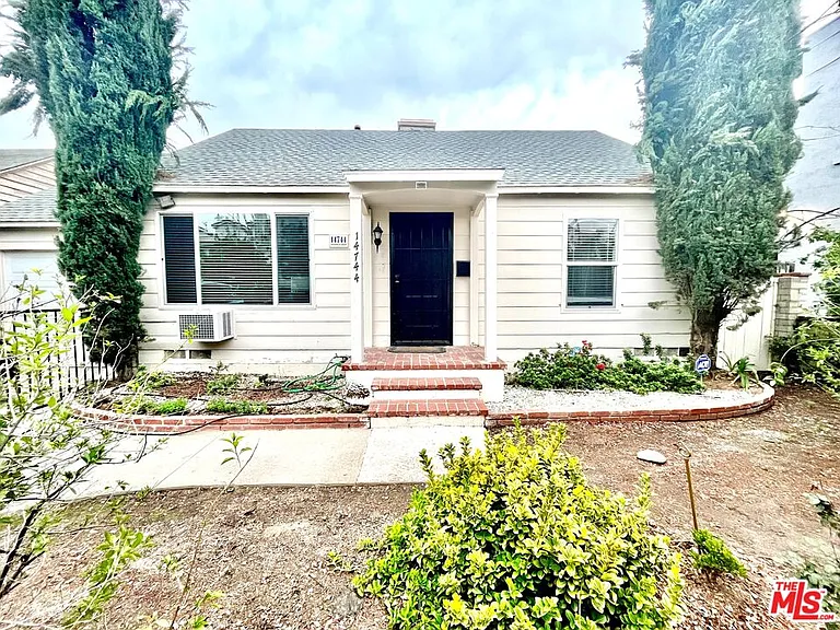 14744 Magnolia Blvd — Photo 1