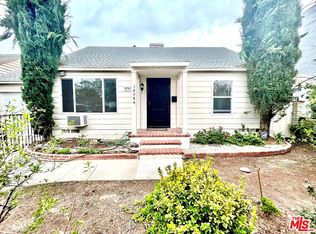 14744 Magnolia Blvd, Sherman Oaks, CA 91403