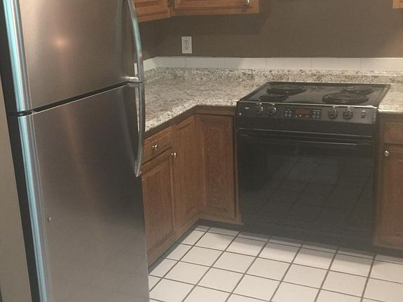 3rd image of 8754 Columbine Cir
