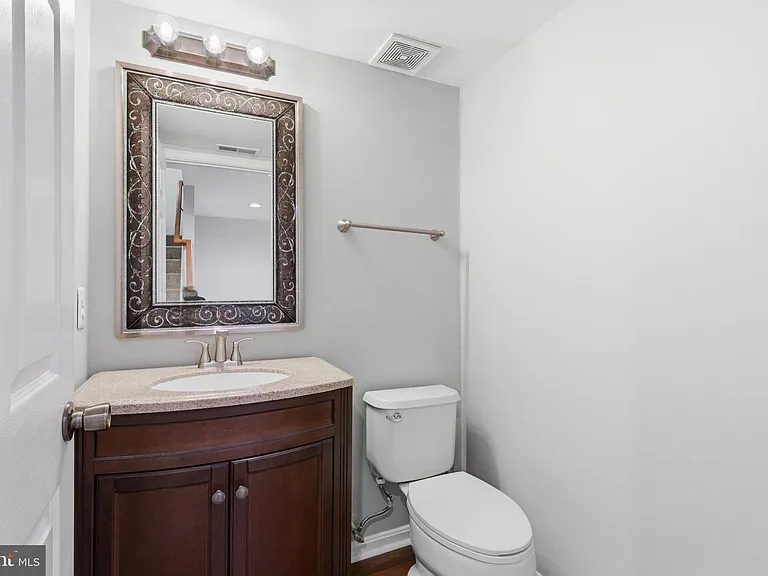 8110 Cerromar Way — Photo 19