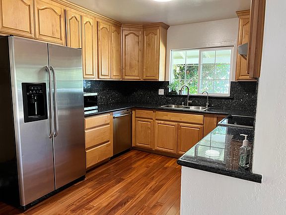 5th image of 7928 Woodlark Way