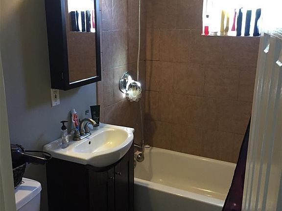 3rd image of 3223-25 Idlewild Way
