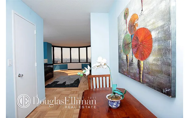 Rented by Douglas Elliman | media 21