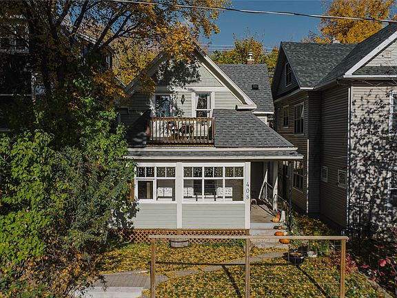 4th image of 408 25th Street W