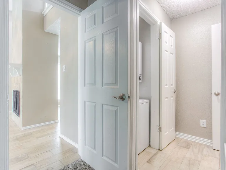 The Quorum at Trophy Club Townhomes — Photo 7