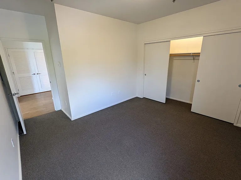 Viewpoint Terrace Apartments — Photo 52