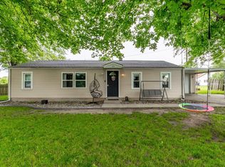 124 N Babcock St, Topeka, IN 46571