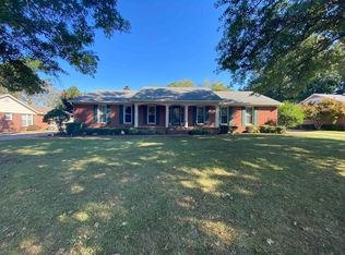 161 Farmington Dr, Jackson, TN 38305