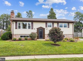 3608 Heritage Ln, Fairfax, VA 22030