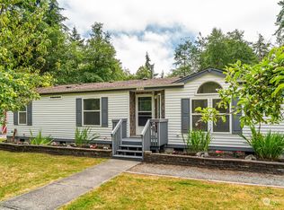 1675 Jodean Ct, Camano Island, WA 98282