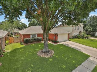 7110 Greenwood Point Dr, Cypress, TX 77433