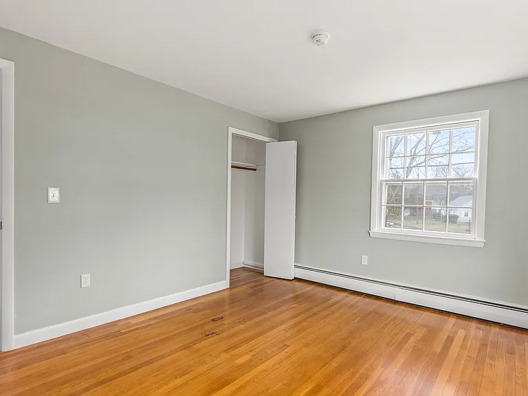 3 Elaine St #33 — Photo 28