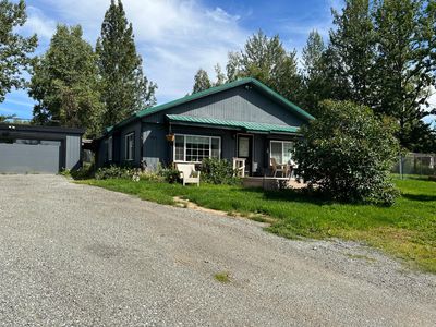 4451 De Armoun Rd, Anchorage, AK, 99516