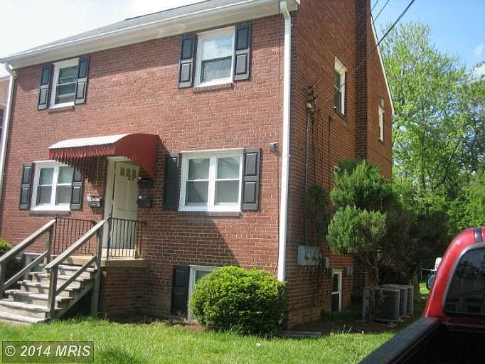 1st image of 819 20th St S APT 2