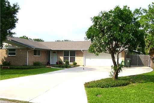 1st image of 10761 Dogwood St