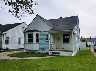 6879 Mayfair St, Taylor, MI 48180