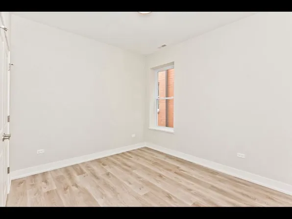 2725 N Ashland Ave #2S, Chicago, IL 60614